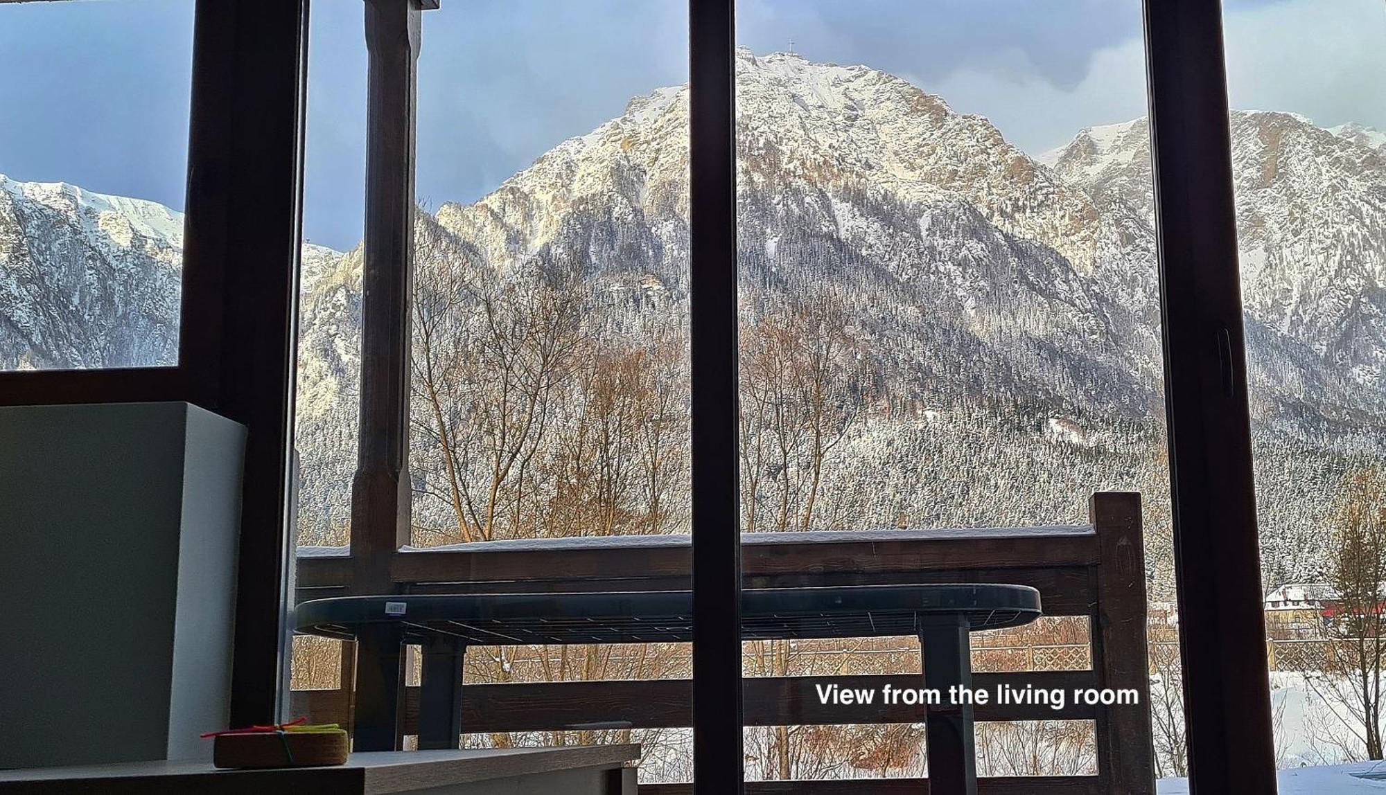 Cozy Riverfront Apartments With Garden And Mountain View Busteni Luaran gambar