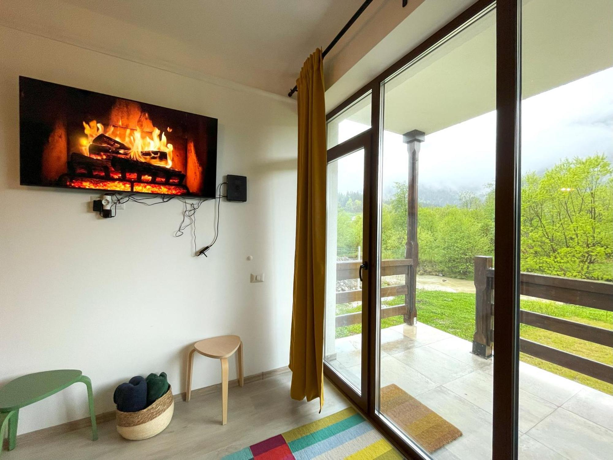 Cozy Riverfront Apartments With Garden And Mountain View Busteni Luaran gambar
