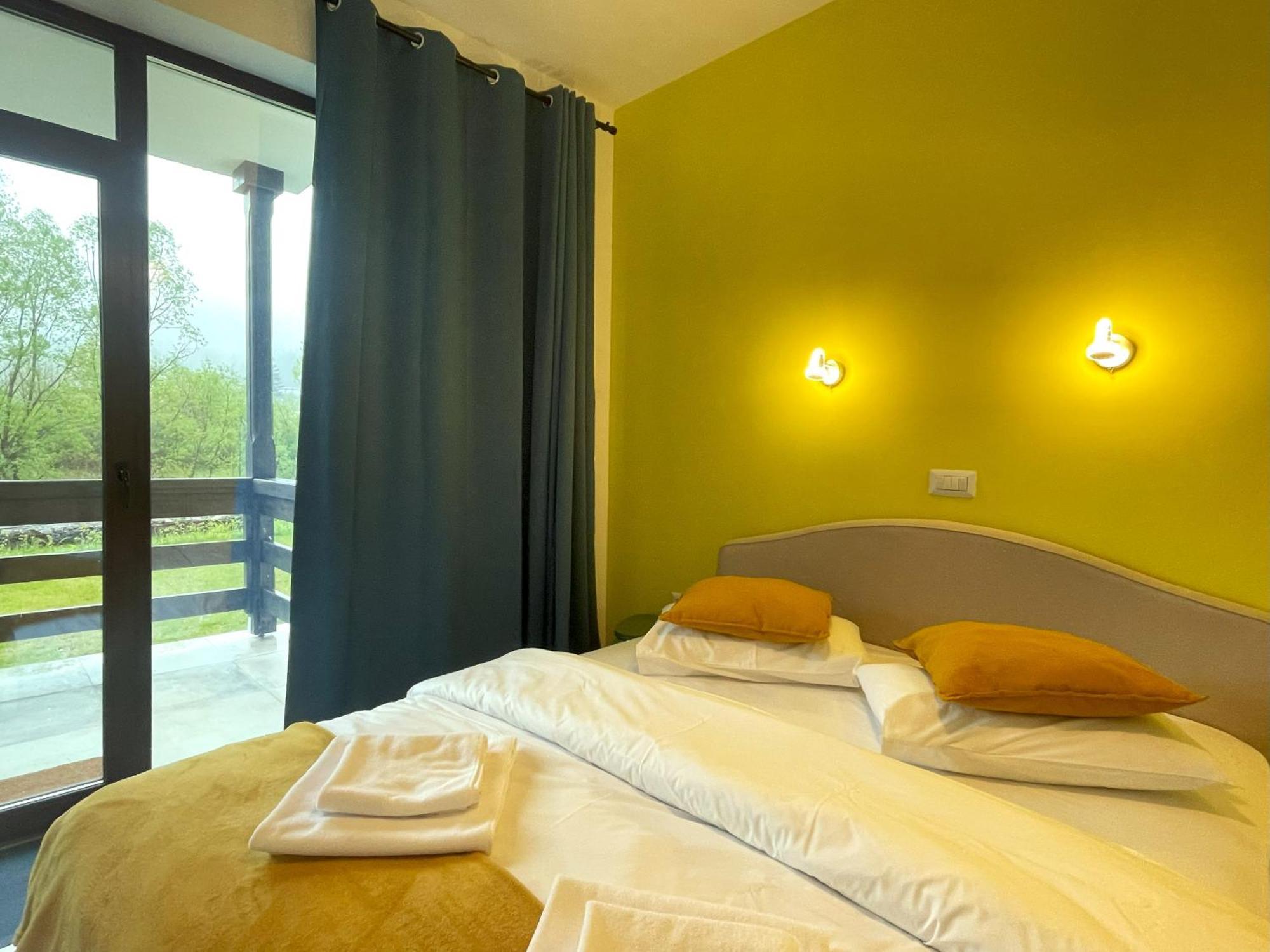 Cozy Riverfront Apartments With Garden And Mountain View Busteni Luaran gambar