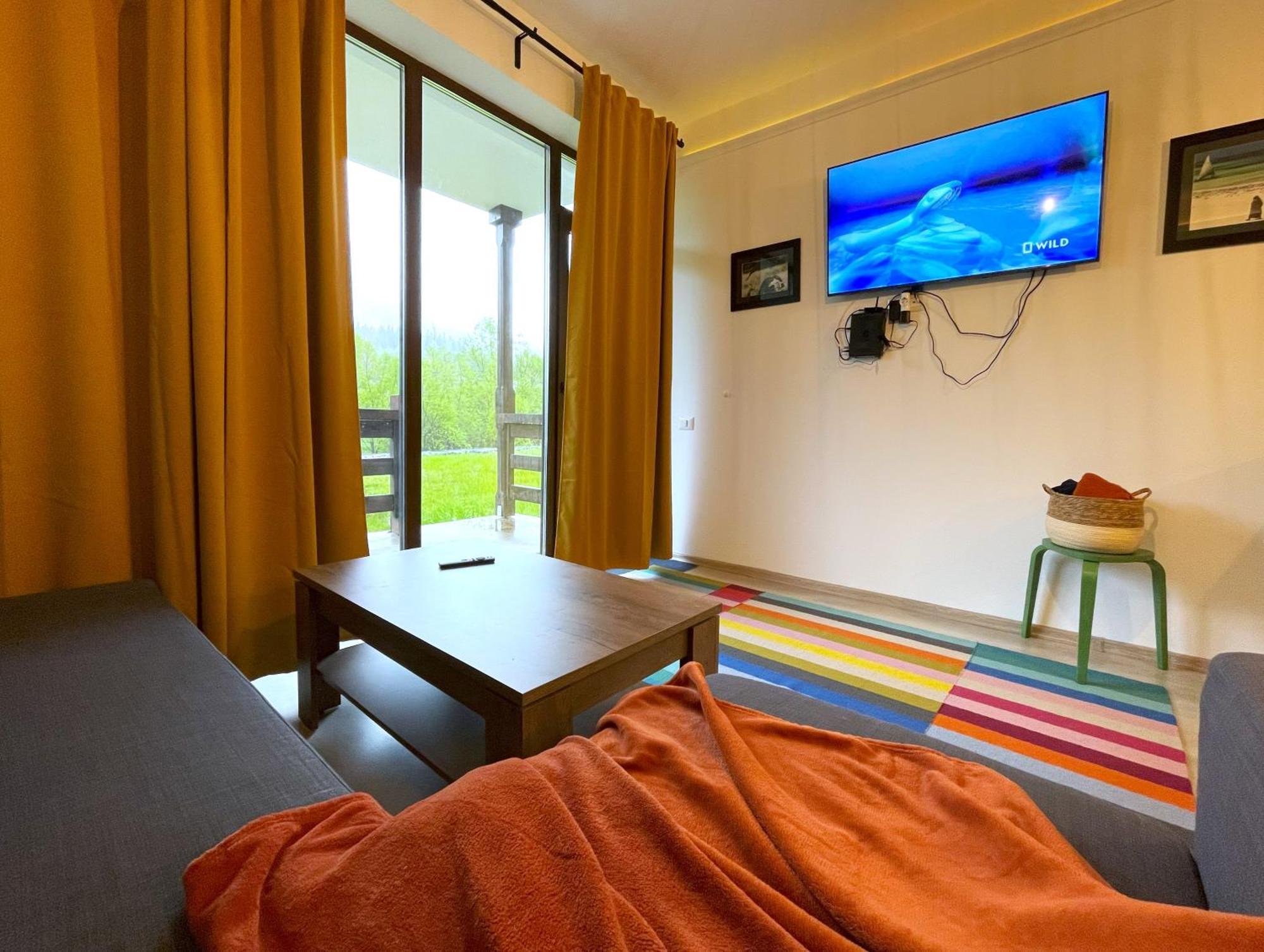 Cozy Riverfront Apartments With Garden And Mountain View Busteni Luaran gambar