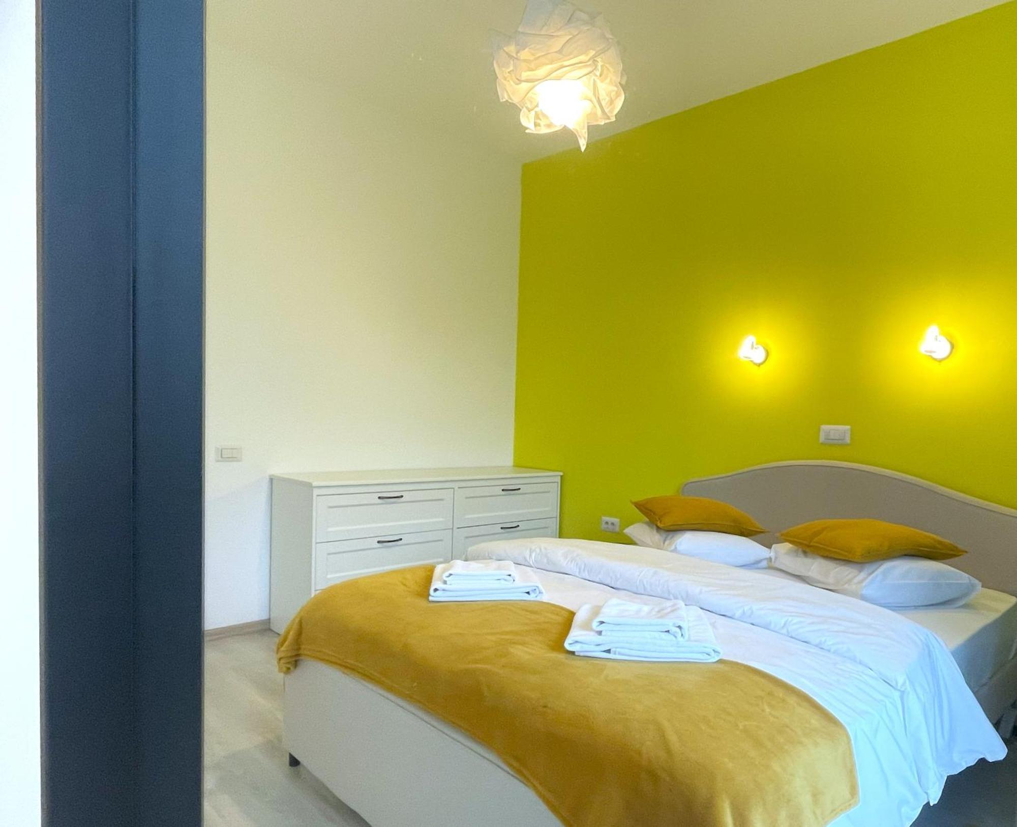 Cozy Riverfront Apartments With Garden And Mountain View Busteni Luaran gambar