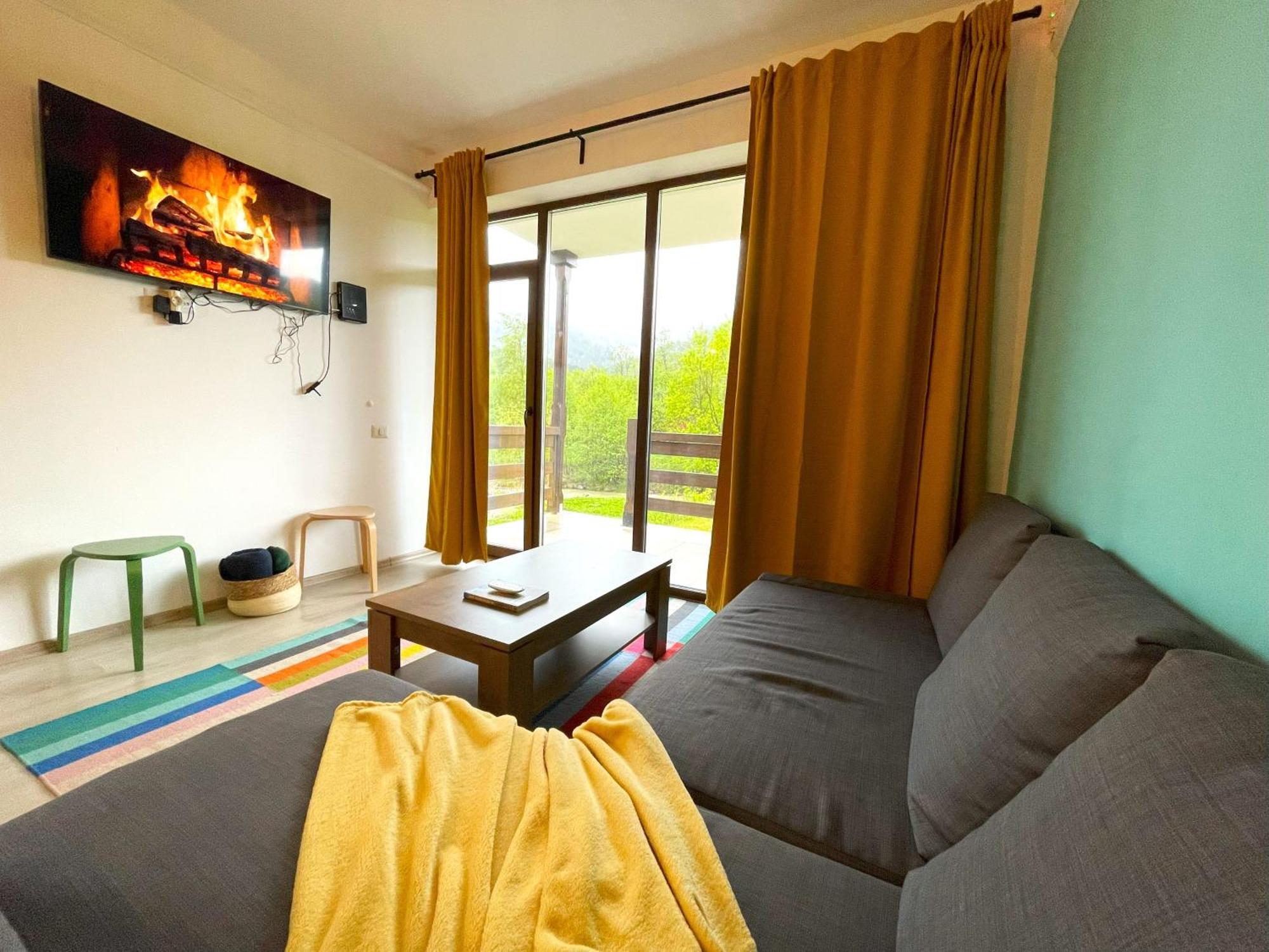 Cozy Riverfront Apartments With Garden And Mountain View Busteni Luaran gambar