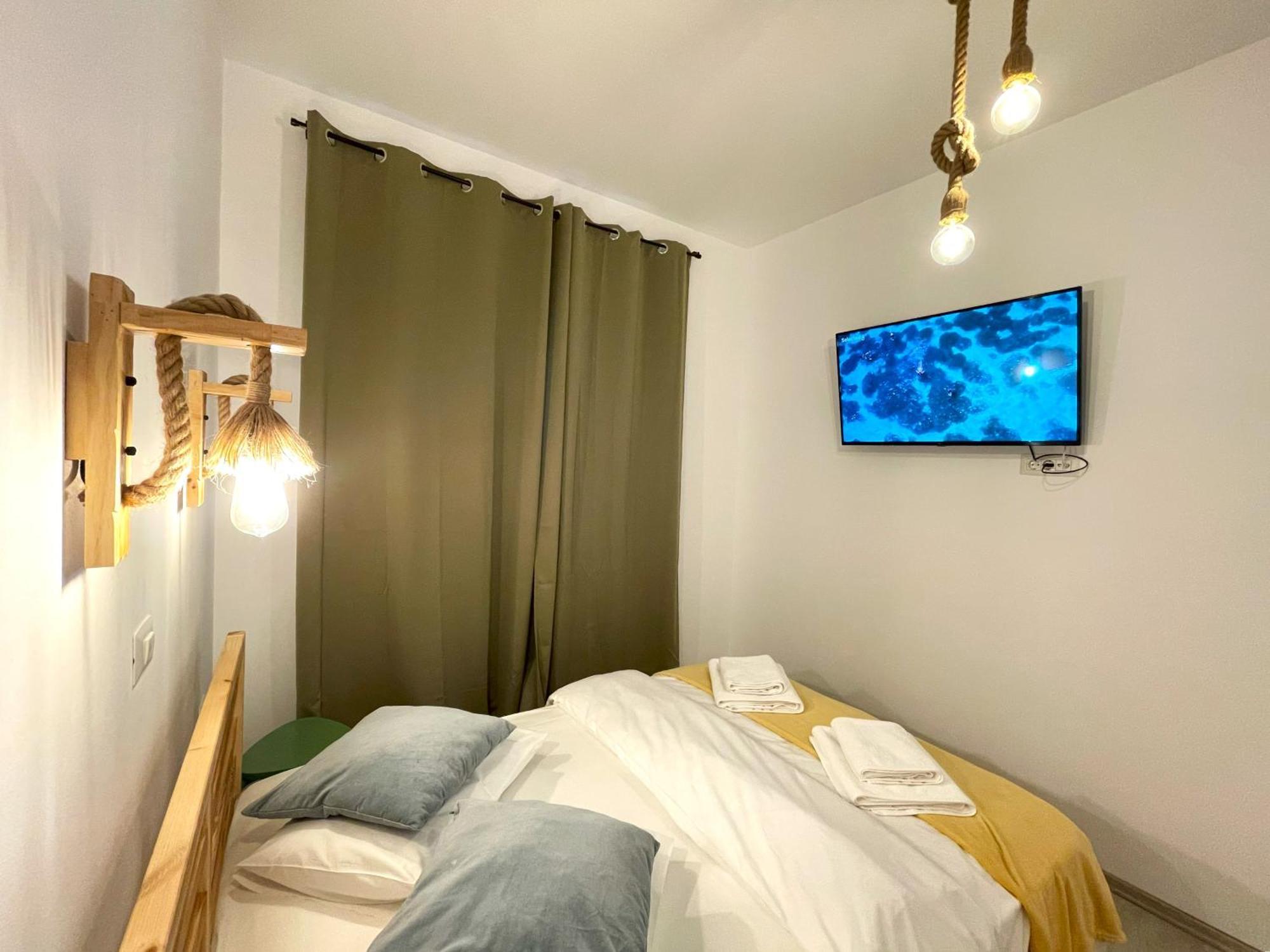 Cozy Riverfront Apartments With Garden And Mountain View Busteni Luaran gambar